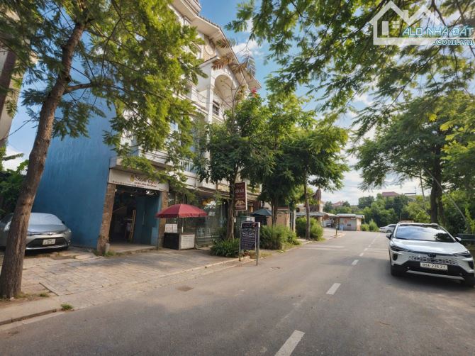 Lô góc sau TĐC Tương Chúc - Ngũ Hiệp - Thanh Trì. Dt:63m. Giá 6,9 tỷ. Ngõ thông Ô TÔ. - 2