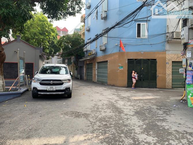 HẢI BỐI ĐƯỜNG THÔNG Ô TÔ RANGROVER VIEW HỒ 84m2 MT:5m - 2