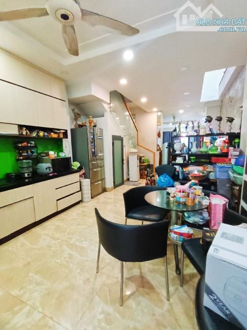 NHÀ ĐẸP NGAY AEON TÂN PHÚ -HXT 6M-80M2-3 TẦNG-4PN  , giảm 700tr còn 7,3 Tl - 2