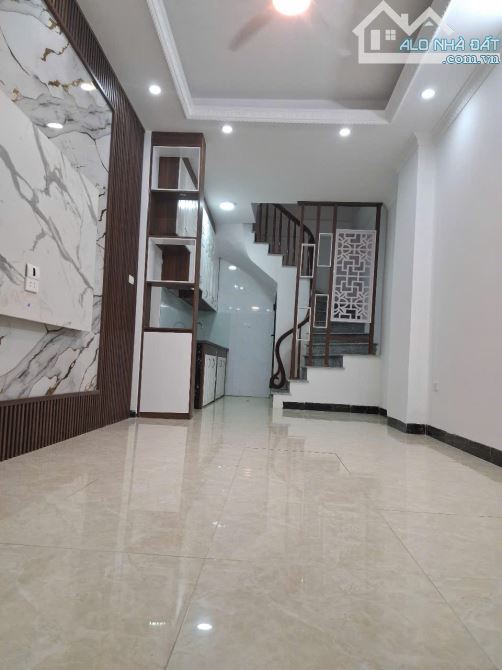 CẦN BÁN NHÀ MỚI XÂY KHUYẾN LƯƠNG 5 TẦNG, Ô TÔ ĐỖ CỔNG NHỈNH 6 TỶ. - 2