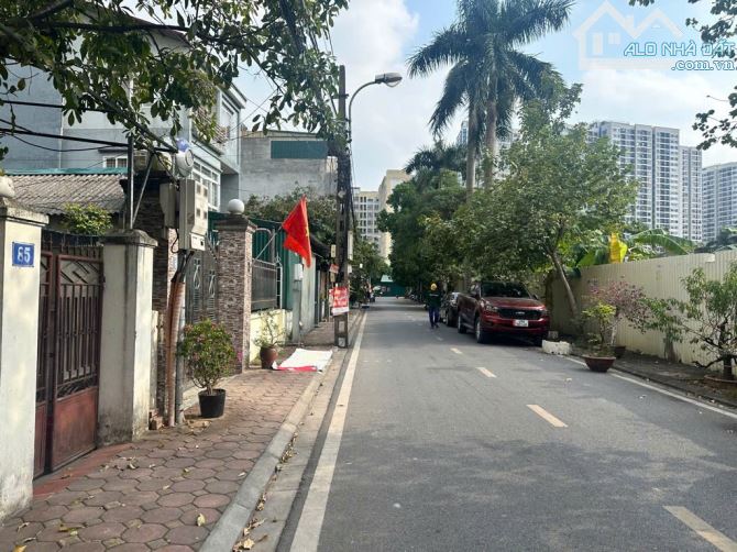 An Đào C Trâu Quỳ / 63m, 4.5m tiền, 8.5 tỷ / Ô tô vào đất, Gần Ga metro số 8, Công viên - 2