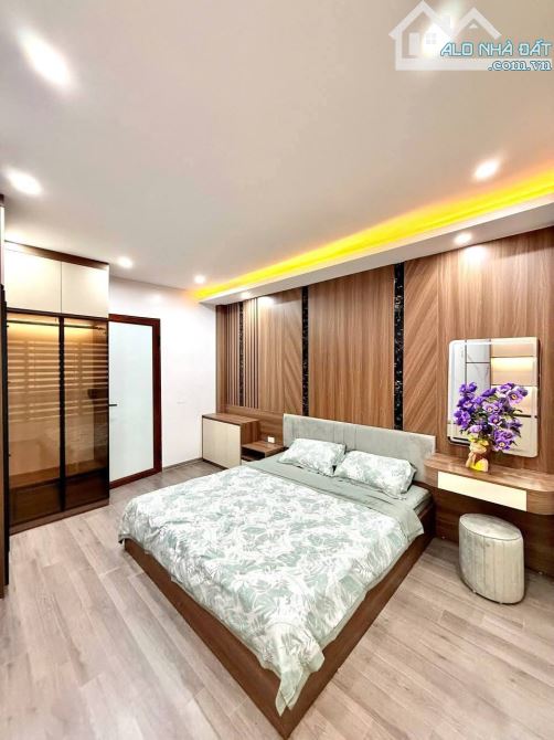 Tặng Full nội thất tiền tỷ. Duy nhất một căn cực đẹp phố Bùi Xương Trạch, DT 30m2, 5 tầng - 2