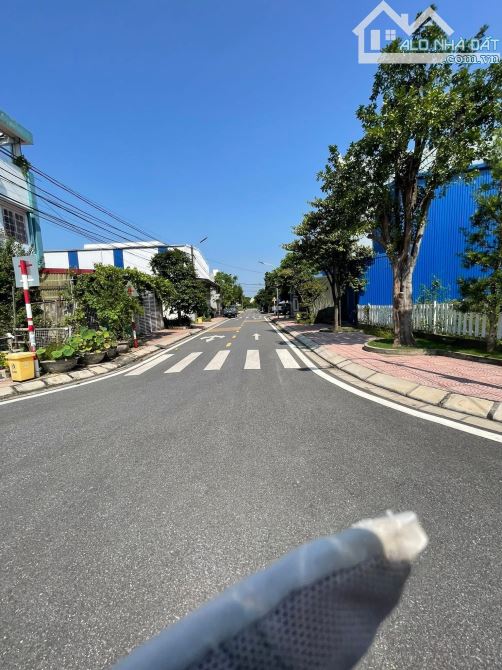 ❌❌❌SIÊU RẺ LÔ ĐẤT NGAY GẦN CHUNG CƯ LƯƠNG QUÁN 106m giá chỉ 2,4x tỷ - 2