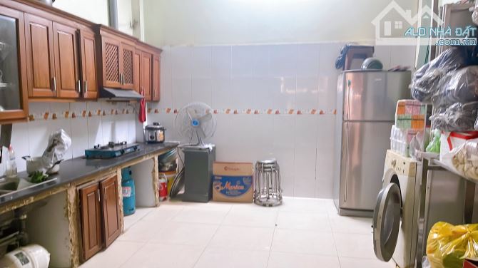 NHÀ PHÂN LÔ ĐẸP NHẤT KHU DỊCH VỤ XA LA. DT 50 M . NHÀ 5 TẦNG MT 4.2 M . ĐẢNG CẤP NHẤT - 2
