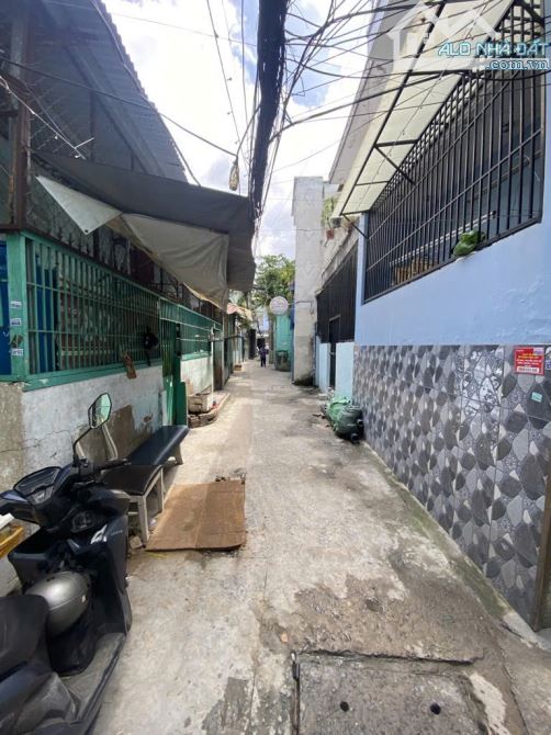 BÁN NHÀ DƯƠNG BÁ TRẠC QUẬN 8 - GIÁ 5TY300 - 2