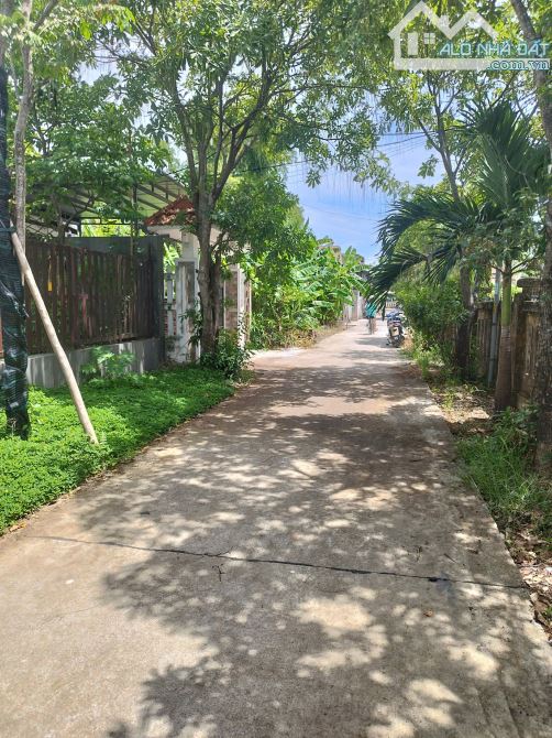 Đất nền Lại Thế- Phú Thượng- TP Huế, sát sân bóng thoáng mát, hướng Đông 22,5trm2 121m - 2