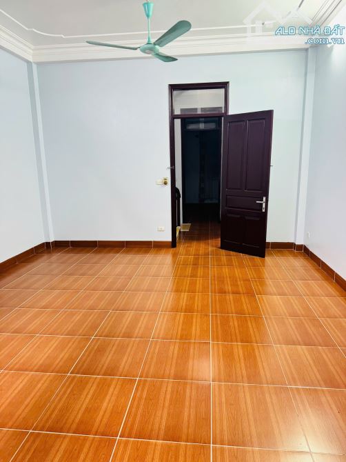 Chủ nhà ở Xuân Đỉnh có Lộc chuyển sang Biệt thự bán gấp căn nhà xây tâm huyết - 2