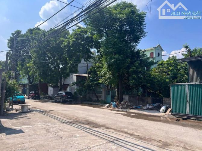 SÁP MAI, VÕNG LA Ô TÔ TRÁNH MẶT TIỀN KHỦNG NỞ HẬU PHONG THUỶ - 2