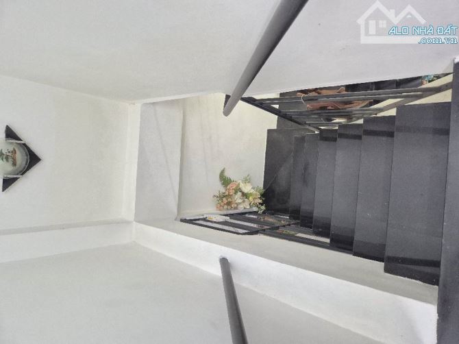 2 TẦNG GÒ VẤP - 33m² HẺM 6M - NGUYỄN VĂN NGHI - nhỉnh 4 TỶ - 2
