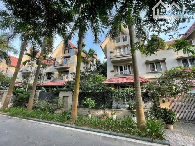 Giảm sốc 3 tỷ. Biệt thự sân vườn An Hưng - Dương Nội, Hà Đông. DT 238m2, 4 tầng, MT 12m. - 2