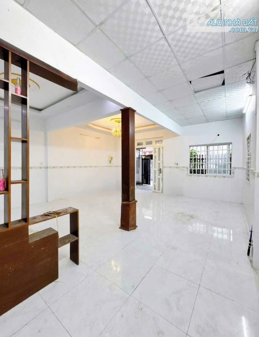 Nhà cấp 4 mái thái giá rẻ - Sổ riêng, hẻm xe hơi, chỉ 870 triệu!!! - 2