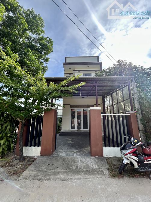 NHÀ 2 TẦNG - 155m2 - đường ô tô - 2