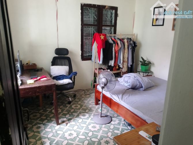 BÁN NHÀ TRẦN CUNG - CẦU GIẤY - LÔ GÓC – 2 TẦNG – OTO   VÀO NHÀ    – GIÁ 28 TỶ - 2