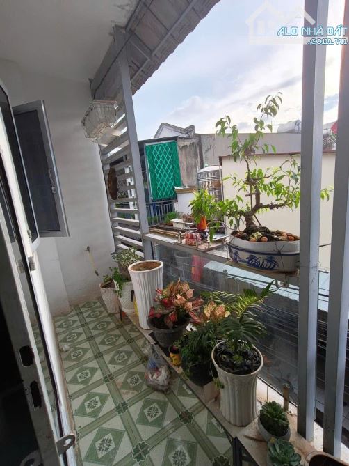 BÁN NHÀ ĐẸP LÔ GÓC-VÀI BƯỚC ĐẾN NGÃ TƯ LINH XUÂN - KHU CN SÓNG THẦN - DĨ AN. - 2