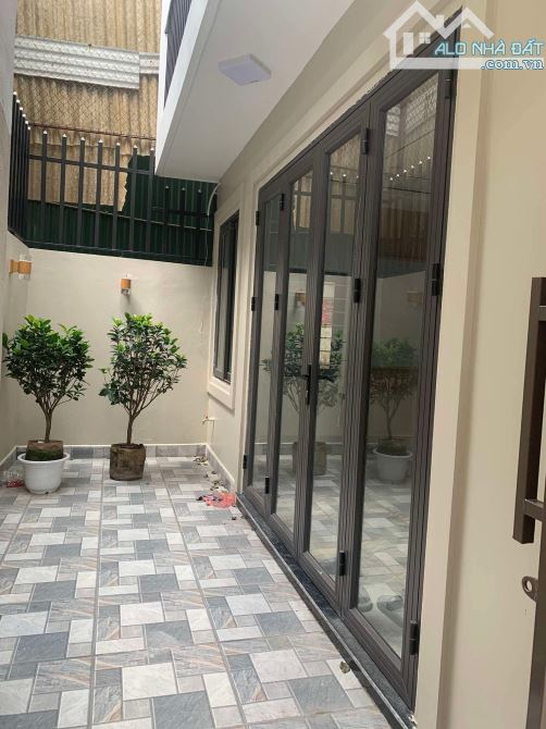 NGUYỄN VĂN CỪ - LONG BIÊN  NHÀ 3 THOÁNG-FULL NỘI THẤT Ở LUÔN-GẦN PHỐ-GẦN CẦU CHƯƠNG DƯƠNG - 2