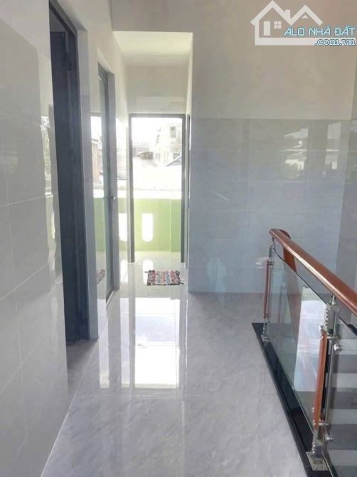 Bán nhà 1 trệt 1 lầu đường hẻm TT Long Điền, Bà Rịa - Giá bán : 1 tỷ 450 triệu - DT: 50m2 - 2