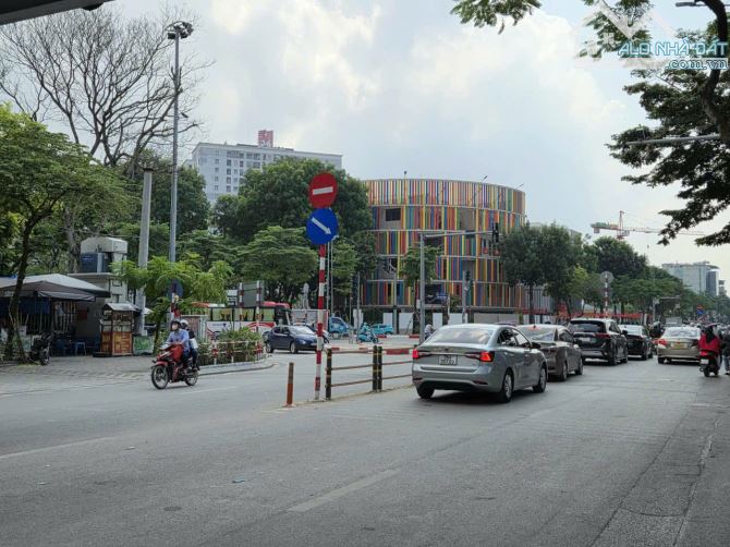 Bán nhà Xuân La, Phân lô Vỉa hè rộng Gara 2 ô tô, 65m2, giá 25 tỷ - 2