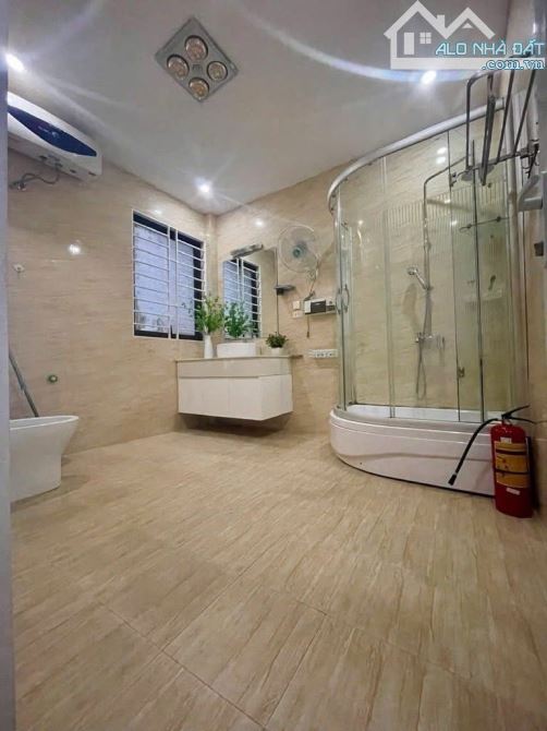Bán nhà Xuân Đỉnh, DT 39m, MT 4m, nội thất xịn, ngõ thông ô tô, hiếm trong tầm giá. - 2