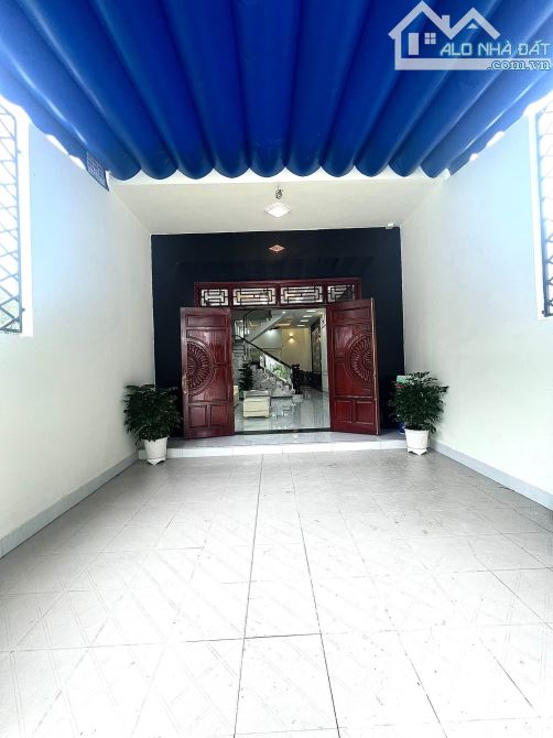 💰🏡 Bán Nhà 1 trệt 2 Lầu PHƯỜNG phú tân Tp thủ dầu 1 Bình Dương, Cực đẹp mới hoàn thiện - 2