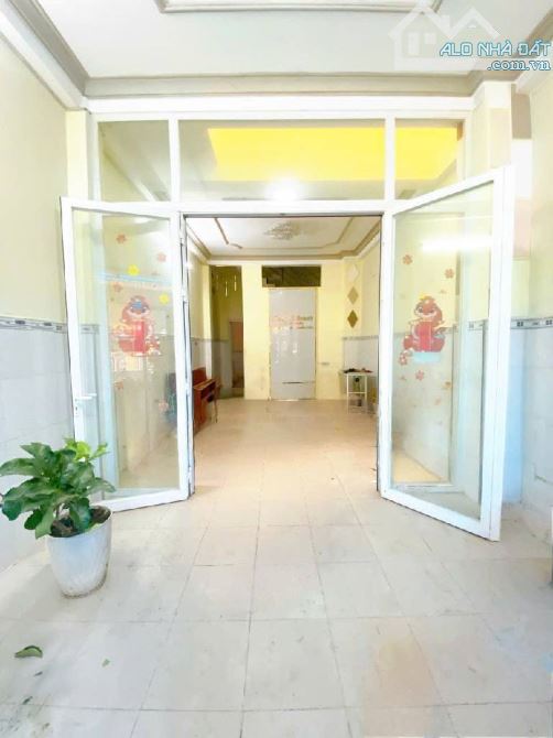 NHÀ 4 TẦNG KINH DƯƠNG VƯƠNG KHU ẨM THỰC QUẬN 6 - 2