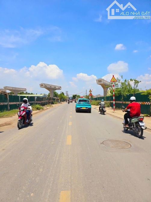 Chính Chủ Bán Nhà Đẹp 52m2 - 3 Tầng Mới 100% - Hẻm Xe Hơi 6m - Thủ Đức (Q9 cũ) - 25