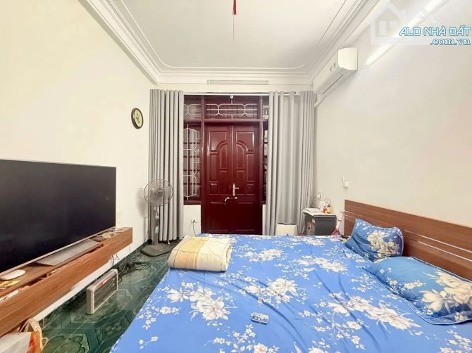Bán nhà dân xây Yên Lãng - Thái Thịnh, 60m, 4 Tầng, 4PN, Ngõ Ô tô Thông, Giá chỉ 19,4 Tỷ - 2
