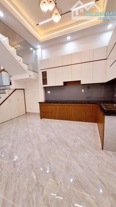 BÁN NHÀ PHỐ 2 LẦU- 1 TRỆT  – KDC BỬU HÒA - 2
