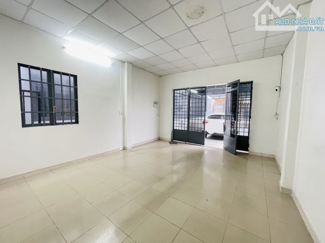 Bán nhà chính chủ chưa qua ĐT, oto trong nhà, 82m2, Hiệp Thành 13, Q12, SHR, 50tr/m2 - 2