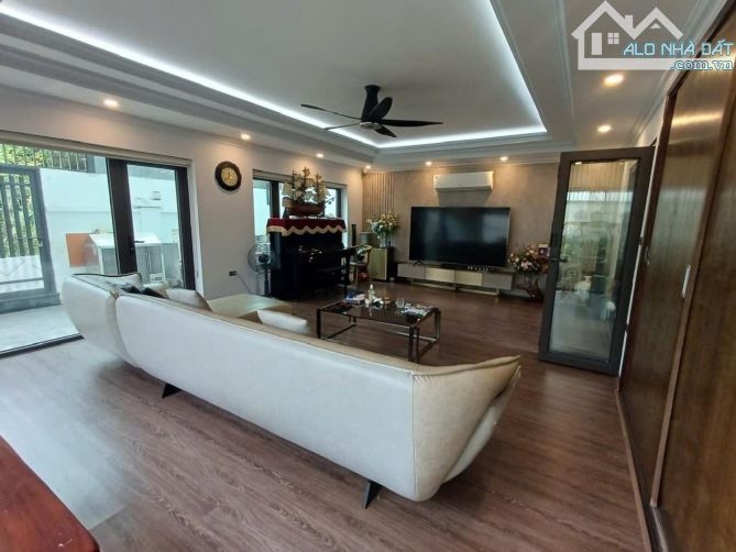 BIỆT THỰ VIP – ĐẲNG CẤP 2 MẶT THOÁNG- MẶT ĐƯỜNG- MẶT TIỀN RỘNG-Ô TÔ ĐỖ -Ô TÔ TRÁNH - 2