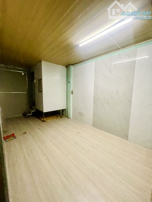 Bán nhà hxh, Trịnh Đình Trọng, Quận Tân Phú, giáp Tân Bình, 96m2, 2 tầng, giá chỉ 7,7 tỷ - 2