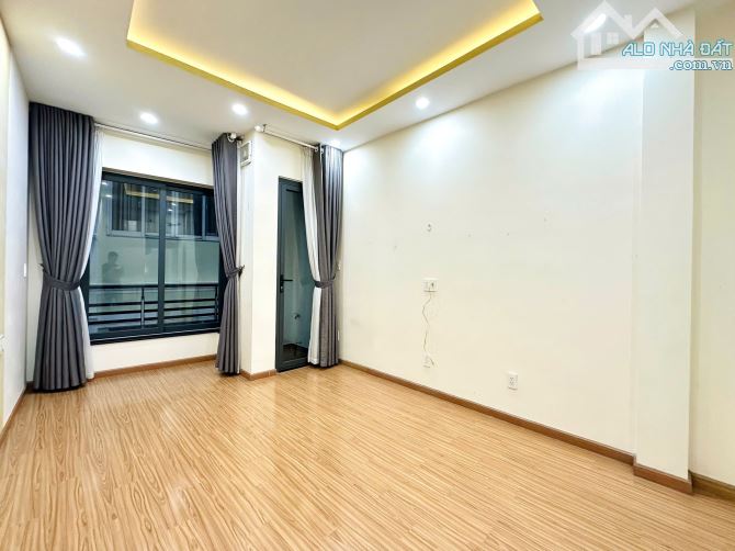 Nhà 5 lầu khu vip Phan xích Long, p.7, Phú Nhuận - dt 3,7x10m nở hậu đẹp, giá 7.55 tỷ - 2