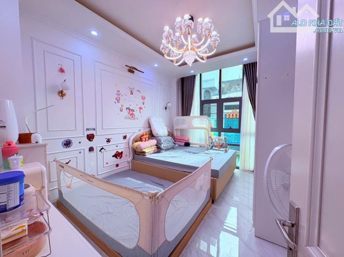 HOT! Bán Nhà Mới 4 Tầng Xe Hơi Thông Lê Văn Sỹ, 46m2, 8.2 Tỷ - 2