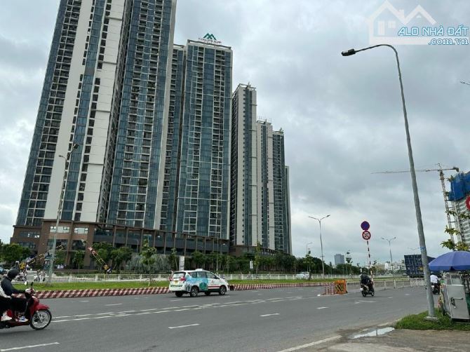 Mặt Tiền Nguyễn Văn Linh - 8x17 - Quận 7 - Đường 120m - Nhỉnh 14 Tỷ - 2