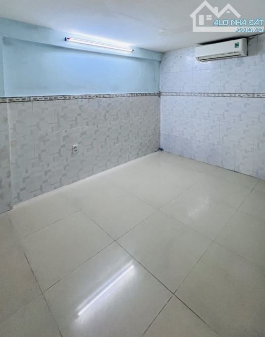 Bán căn hộ Hà Tôn Quyền, 27m2 có lửng, 3PN, gần Hồng Bàng, chỉ hơn 1 tỷ - 2