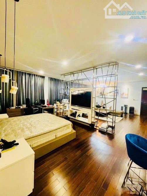 BÁN SIÊU BIỆT THỰ HOÀNG VIỆT 750M2 NGAY KHU VIP ĐỆ NHẤT KHÁCH SẠN CHỈ 139,9TỶ - 2