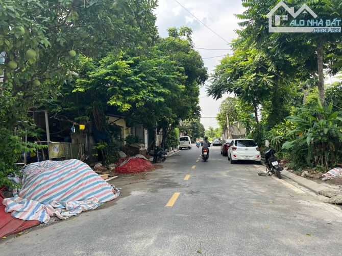 Cần bán gấp lô đất đẹp hai mặt thoáng trước sau hướng Đông Nam tại trung tâm khu TĐC - 2