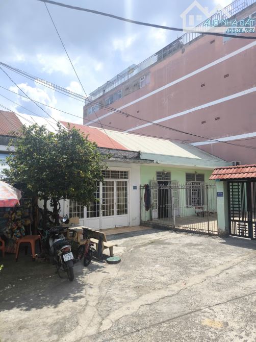bán nhà cấp 4 đường dương quảng hàm 5x18 hẻm oto thích hợp vừa ở vừa kinh doanh - 2