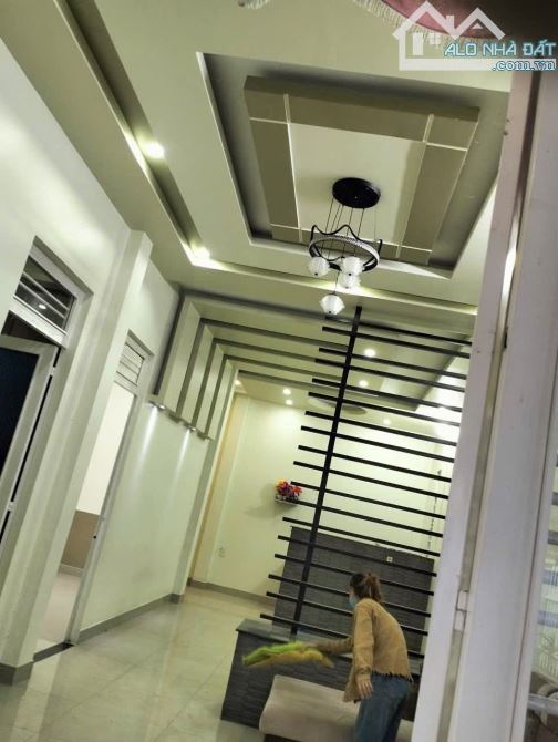 Bán nhà khu phố 6  Thị Trấn Tân Biên , huyện Tân Biên , tây Ninh dt 10x40m nhà đẹp 1ty650 - 2