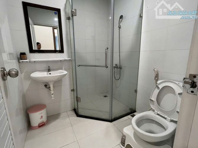 Chung cư Screc , Trường Sa, Q3: Giá 13tr/th, 80m2- 2PN, Nội thất - 2