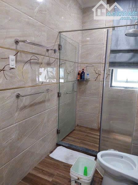 Bán nhà mặt tiền Nguyễn Tri Phương Quận 5, 4,3x11m, 6 tầng chỉ nhỉnh 14 tỷ - 2