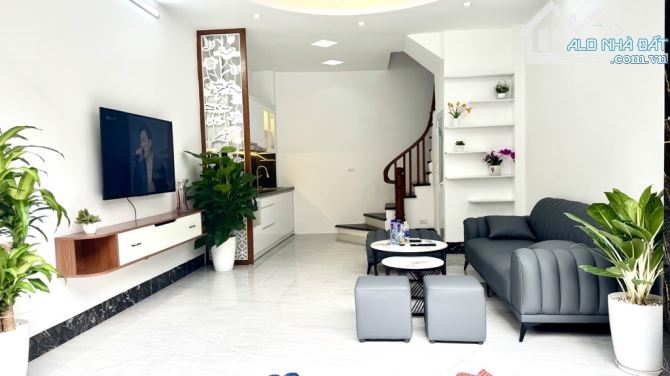Bán nhà Phúc Lợi,Long Biên 30m,mt 4,5m,ô tô đỗ cửa,giá hơn 6 tỷ - 2