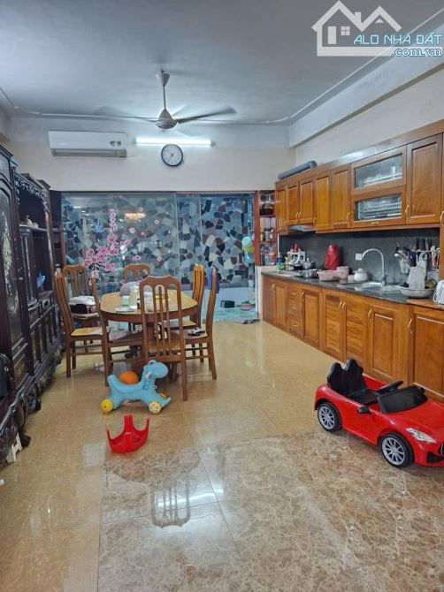 Hiếm! Bán nhanh  Lk Văn phú – ô tô tránh – vỉa hè rộng – sổ vuông vị trí đắc địa - 2