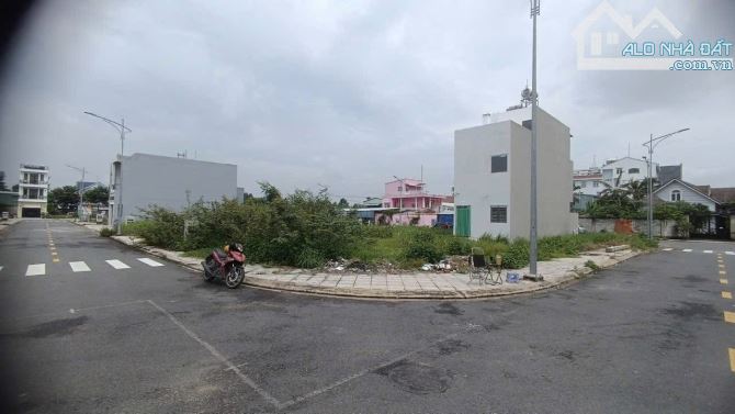 Lô góc 2 mặt tiền trong khu TĐC Bình Đức, giáp sông Sài Gòn, ra đến chợ Lái Thiêu 700m - 2