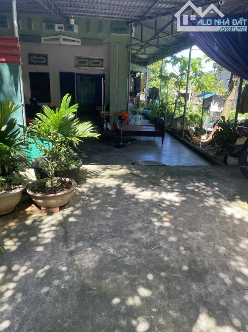 8 tỷ 1 Quốc lộ 1A, Hải Lĩnh Nghi Sơn, hai mặt tiền 1050m2 - 2