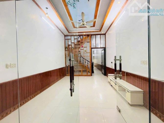 Bán nhà 3 tầng  Đầm Vạc, Đống Đa giá 3,85 tỷ. - 2