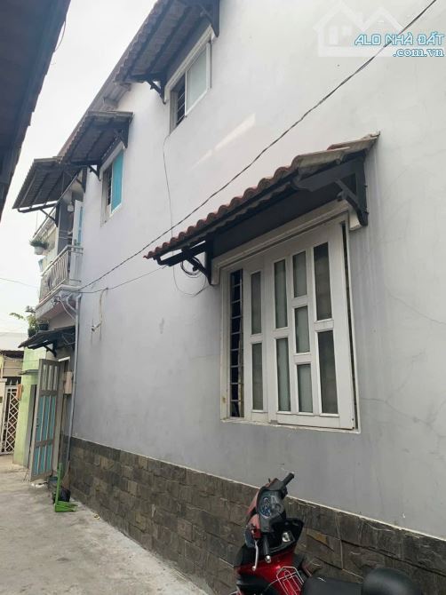 QUẬN 7 CĂN GÓC HẺM 3 GÁC -HẺM SẠCH, THOÁNG - 56m2 (4.85x12) - 3PN, 2WC - CẠNH PHÚ MỸ HƯNG. - 2