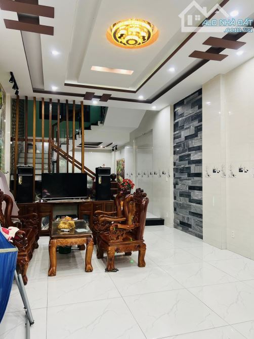🏩 Bán nhà 3 tầng mt đường Dương Đức Hiền, 72m2, 6.x tỷ tl - 2