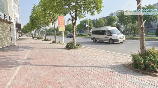 Bán Đất Bồ Đề PHÂN LÔ - Ô TÔ -10m RA PHỐ 143m2, Mt5.7m giá 23 tỷ. - 2