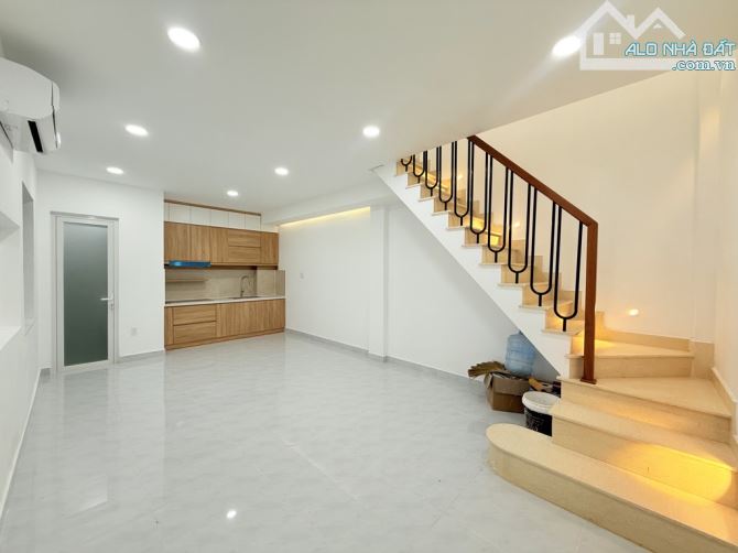 HÀNG HIẾM - NHÀ 2 TẦNG MỚI ĐẸP, HXH TỚI NHÀ - NGANG 7.3m BỀ THẾ , LÊ QUANG ĐỊNH, 5.x TỈ TL - 2