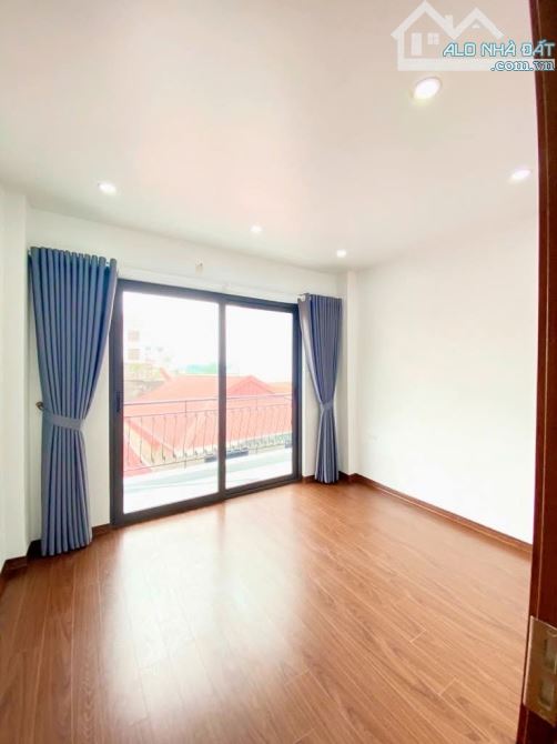 CỔ NHUẾ, 40m²/5 tầng- Thang máy - 2 thoáng - 10m ra ÔTô tránh đỗ ngày đêm - chưa đến 9 tỷ - 2